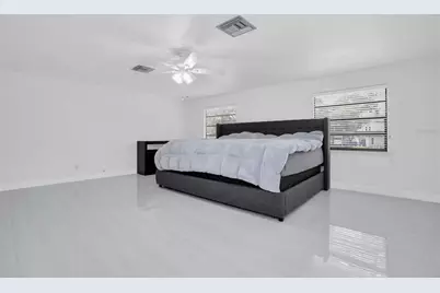 12409 N Boulevard, Tampa, FL 33612 - Photo 25