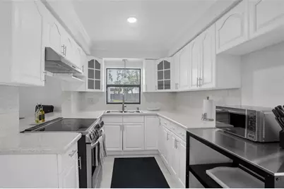 12409 N Boulevard, Tampa, FL 33612 - Photo 15
