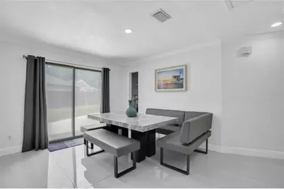 12409 N Boulevard, Tampa, FL 33612 - Photo 23