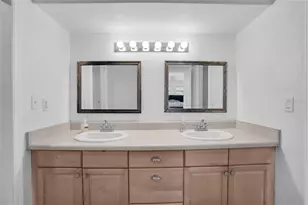12409 N Blvd, Tampa, FL 33612 - Photo 27