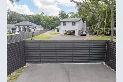 12409 N Boulevard, Tampa, FL 33612 - Photo 3