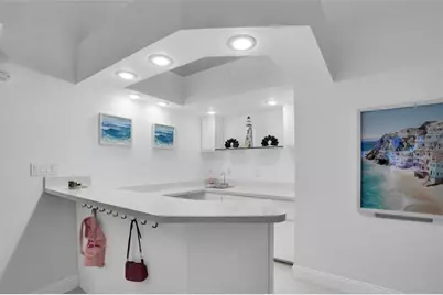 12409 N Boulevard, Tampa, FL 33612 - Photo 13
