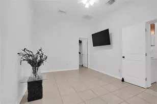 12409 N Blvd, Tampa, FL 33612 - Photo 49