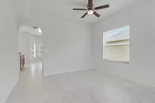 27512 Breakers Dr, Wesley Chapel, FL 33544 - Photo 11
