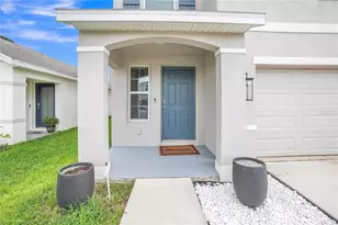 36558 Spanish Rose Dr, Dade City, FL 33525 - Photo 3