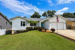 859 Harbor Hill Dr, Safety Harbor, FL 34695 - Photo 1