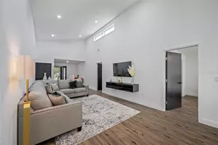 3717 E Clifton St, Tampa, FL 33610 - Photo 9
