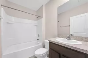 17066 Oval Rum Dr, Wimauma, FL 33598 - Photo 31