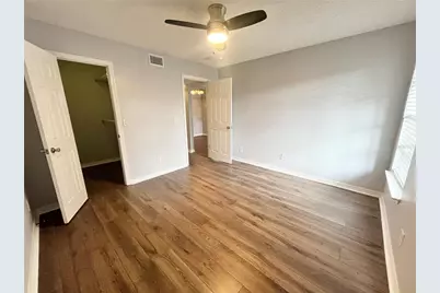 10200 Gandy Boulevard N #813, Saint Petersburg, FL 33702 - Photo 15