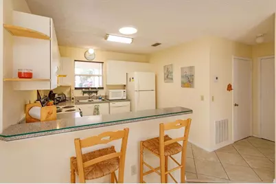 2133 Escobar Avenue, The Villages, FL 32159 - Photo 9