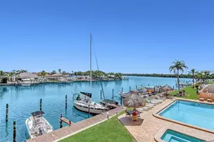 51 Island Way, Clearwater Beach, FL 33767 - Photo 31
