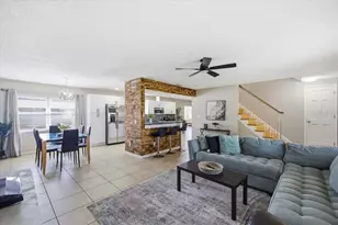 4710 Travertine Dr, Tampa, FL 33615 - Photo 5