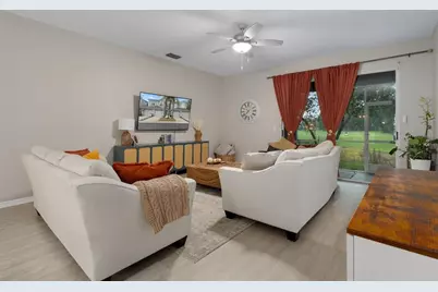 18105 Nassau Point Drive, Tampa, FL 33647 - Photo 11