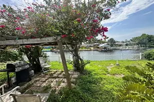 1345 Basswood Dr, Holiday, FL 34690 - Photo 5