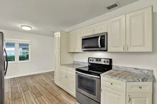 8567 Ridge Rd, Seminole, FL 33772 - Photo 5