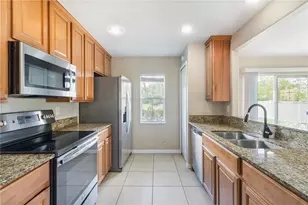 10932 Brickside Ct, Riverview, FL 33579 - Photo 11