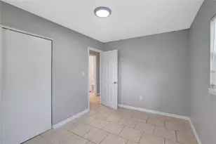 10315 N 9th St, Tampa, FL 33612 - Photo 29