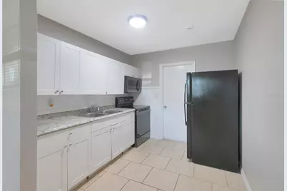 10315 N 9th Street #A, Tampa, FL 33612 - Photo 9