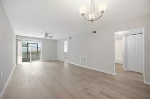 39132 Co Rd 54, Zephyrhills, FL 33542 - Photo 3