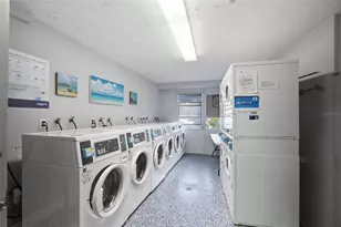 3315 58th Ave S, Saint Petersburg, FL 33712 - Photo 9