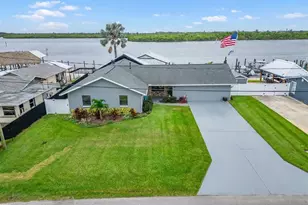 3422 W Shell Point Rd, Ruskin, FL 33570 - Photo 1