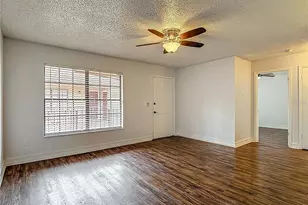 21032 Voyager Blvd, Land O Lakes, FL 34638 - Photo 9