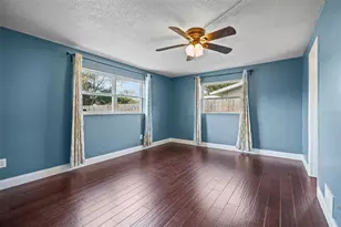 1712 Thomas Dr, Clearwater, FL 33759 - Photo 9