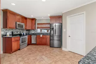 2535 Lake Ellen Dr, Tampa, FL 33618 - Photo 5