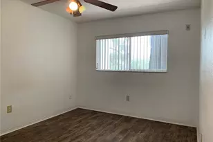 8126 112th St, Seminole, FL 33772 - Photo 21