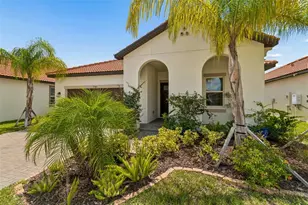 17307 Blue Walk St, Wimauma, FL 33598 - Photo 5