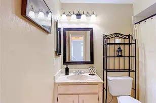 11007 Airview Dr, Tampa, FL 33625 - Photo 43