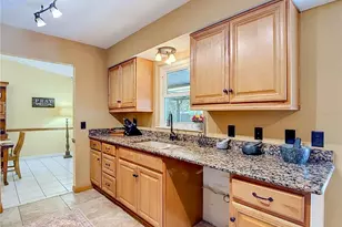 11007 Airview Dr, Tampa, FL 33625 - Photo 25
