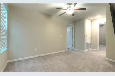 7217 Ronnie Gardens Court, Tampa, FL 33619 - Photo 15