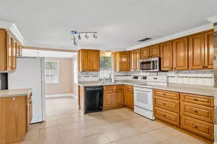 3533 Wilson Dr, Holiday, FL 34691 - Photo 13