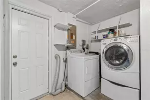 3533 Wilson Dr, Holiday, FL 34691 - Photo 35