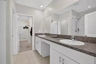 31814 Barrel Wave Way, Wesley Chapel, FL 33545 - Photo 33
