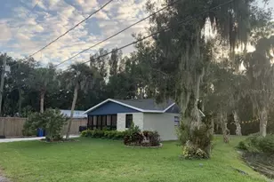 10015 Linda St, Gibsonton, FL 33534 - Photo 1