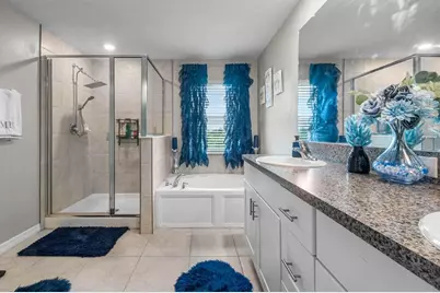 635 Royal Empress Drive, Ruskin, FL 33570 - Photo 19