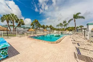 5356 81st St N, Saint Petersburg, FL 33709 - Photo 17