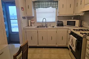 5356 81st St N, Saint Petersburg, FL 33709 - Photo 7
