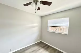 673 59th St S, Saint Petersburg, FL 33707 - Photo 19