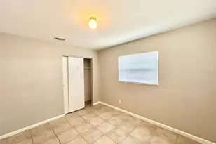 673 59th St S, Saint Petersburg, FL 33707 - Photo 23