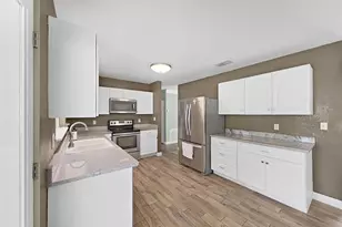 5931 49th Ave N, Saint Petersburg, FL 33709 - Photo 17