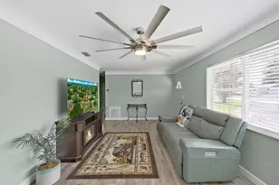 5931 49th Ave N, Saint Petersburg, FL 33709 - Photo 9