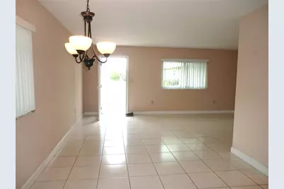 201 Kings Boulevard #15, Sun City Center, FL 33573 - Photo 7