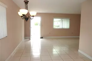 201 Kings Blvd, Sun City Center, FL 33573 - Photo 7