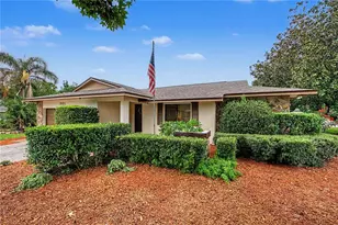 901 Tarawood Ln, Valrico, FL 33594 - Photo 3