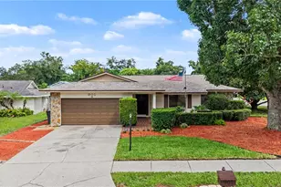 901 Tarawood Ln, Valrico, FL 33594 - Photo 1
