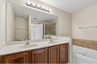 20112 Indian Rosewood Drive, Tampa, FL 33647 - Photo 37