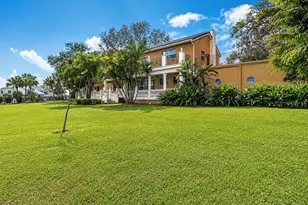 4929 N River Shore Dr, Tampa, FL 33603 - Photo 9